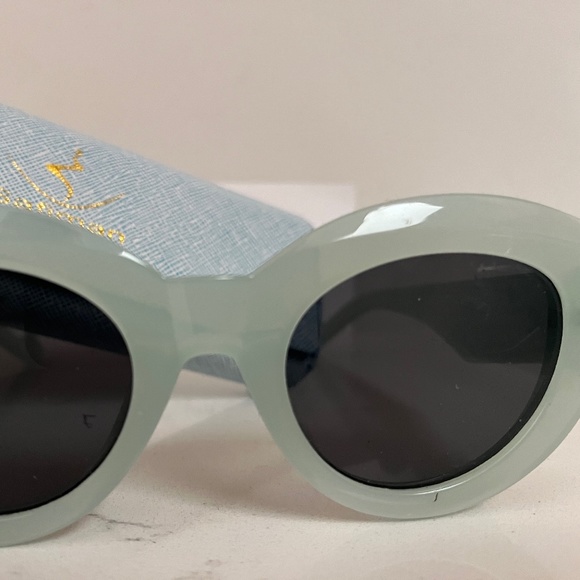 New Modern Cat Eye Sunglasses Teal Frame W case, Blue Sunglasses Spring Break - Picture 2 of 3